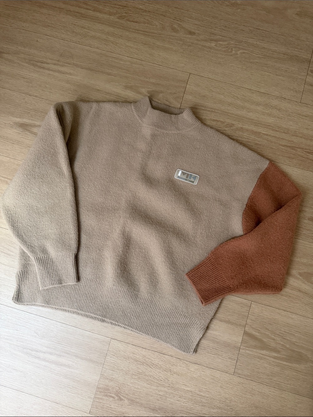 Maison Kitsune Beige Crewneck Sweater with Contrast Rust Sleeve